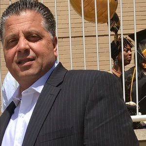 Meet your Posher, Robert